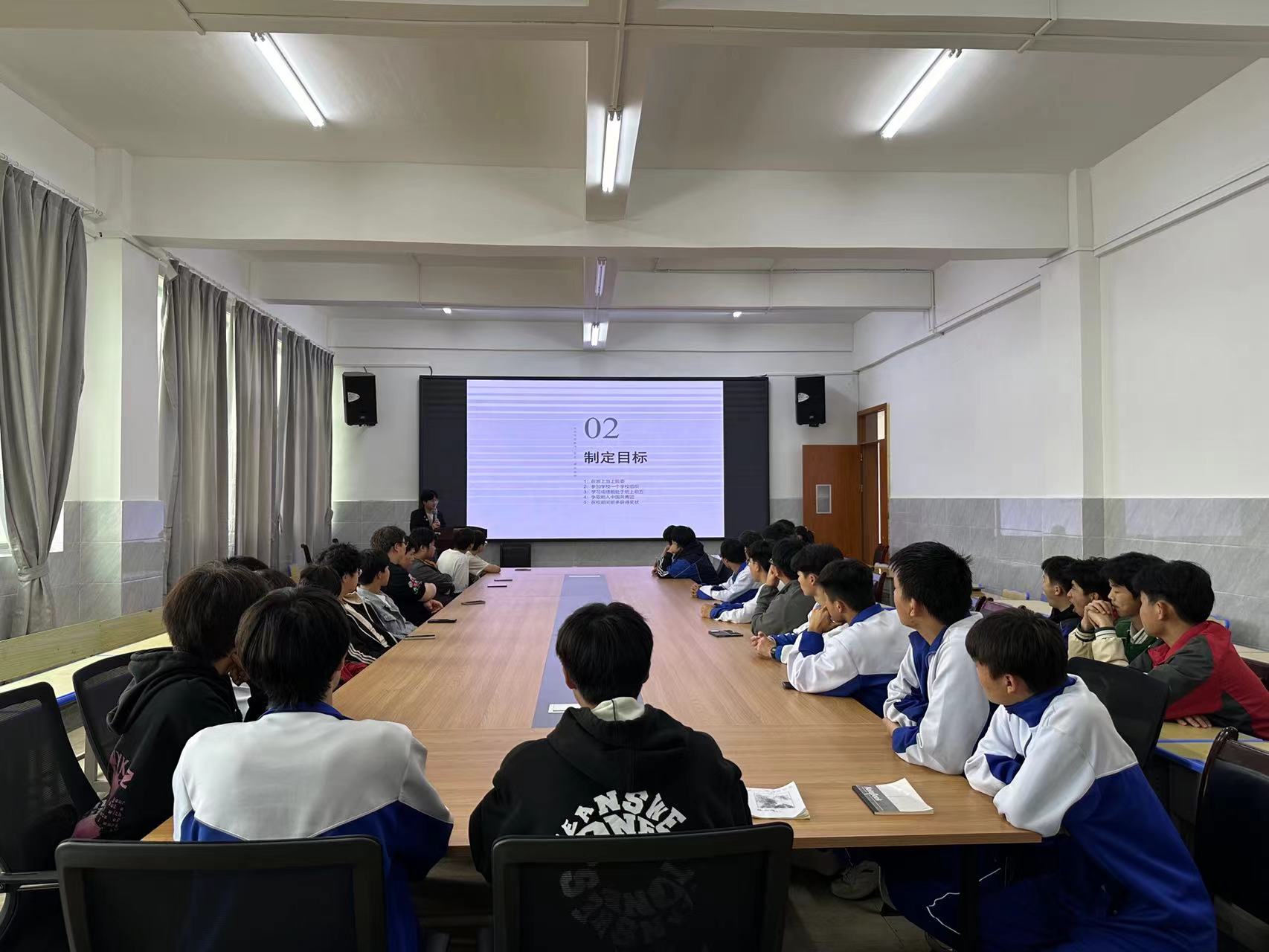 榜樣力量 青春領航 |學校優秀畢業生返校宣講活動